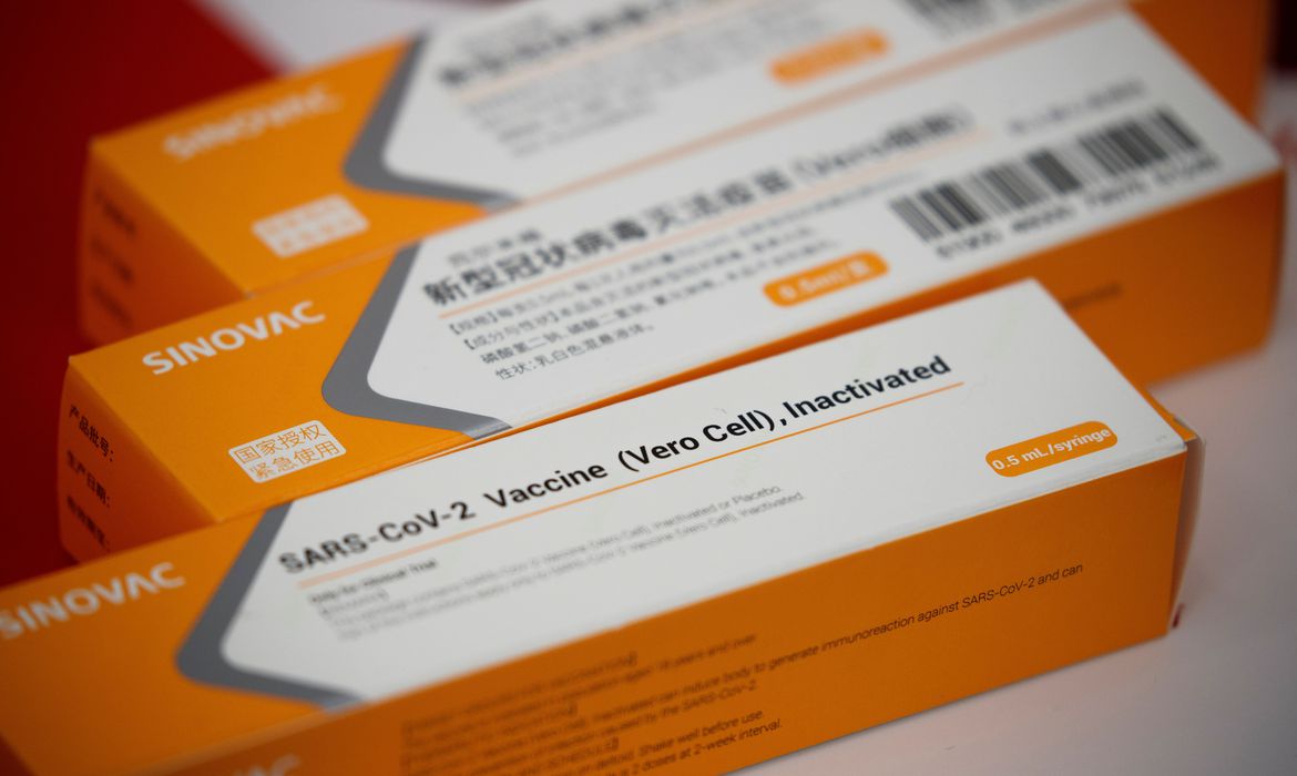 Doses da CoronaVac, vacina contra a covid-19, desenvolvida pelo laboratório Sinovac. - (Foto: Thomas Peter).