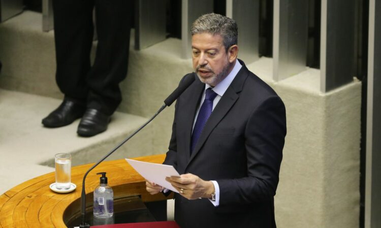 Presidente da Câmara dos Deputados, Arthur Lira (PP-AL). - Foto:   Fabio Rodrigues Pozzebom/Agência Brasil
Política