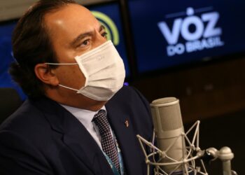 O presidente da Caixa Econômica Federal, Pedro Guimarães, participa do programa A Voz do Brasil