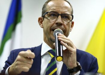 O interventor na segurança pública do DF, Ricardo Cappelli, durante entrevista coletiva acerca de relatório com informações sobre a invasão e depredação de prédios públicos no dia 8 de janeiro de 2023.