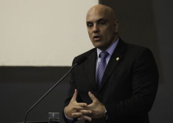 O ministro do STF Alexandre de Moraes durante abertura do Seminário Políticas Judiciárias e Segurança Pública, no Superior Tribunal de Justiça (STJ).