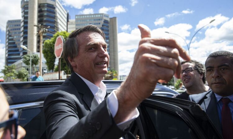 Brasília (DF), 26/04/2023 - O ex-presidente Jair Bolsonaro após prestar depoimento à Polícia Federal (PF) sobre os ataques do dia 8 de janeiro em Brasília. Foto: Marcelo Camargo/Agência Brasil