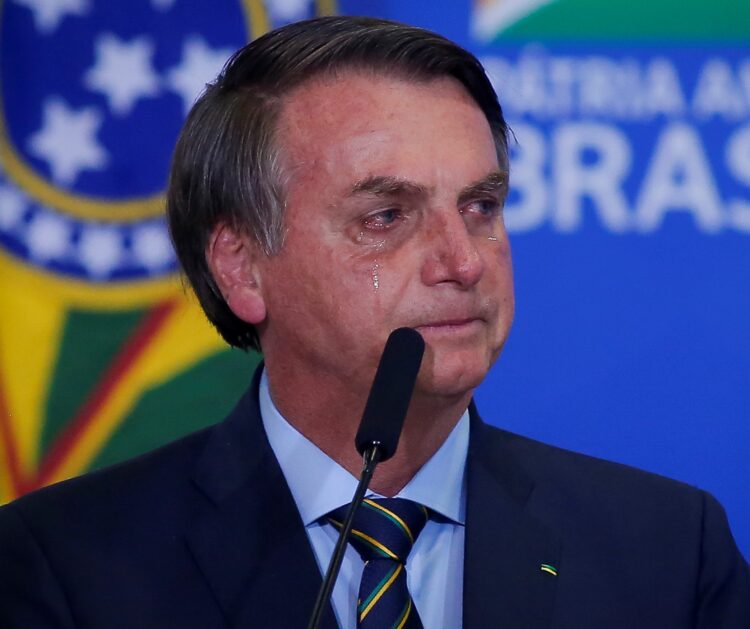 Presidente Jair Bolsonaro chora durante Culto de Ações de Graça, no Palacio do Planalto. | Sérgio Lima/Poder360 17,dez.2019|