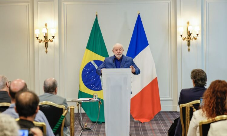 24.06.2023 - Presidente da República, Luiz Inácio Lula da Silva, durante entrevista.
Paris - França.

Foto: Ricardo Stuckert/PR
