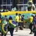 Manifestantes invadem Congresso, STF e Palácio do Planalto.