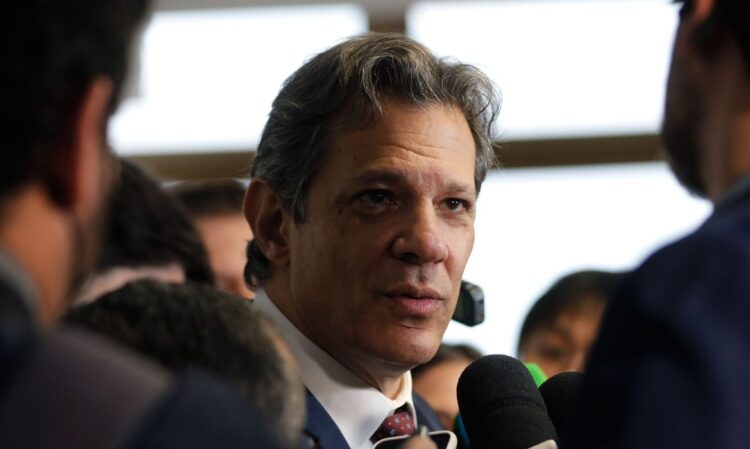 São Paulo (SP), 31/03/2023 - O ministro da Fazenda, Fernando Haddad, fala sobre encontros com representantes de instituições financeiras e entidades representativas de classes no gabinete do Ministério em São Paulo.  Foto: Fernando Frazão/Agência Brasil