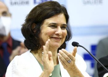 Ministra da Saúde, Nísia Trindade (Foto: Reprodução)