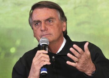 O presidente da República, Jair Bolsonaro, fala durante o congresso Mercado Global de Carbono, no Jardim Botânico do Rio de Janeiro, zona sul da cidade.