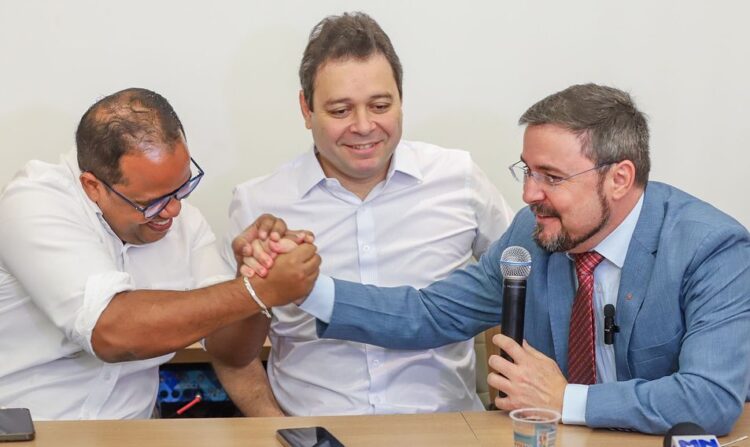 Enzo Samuel anuncia apoio a Fábio Novo (Foto: Reprodução)