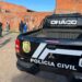 Policiais da DRACO apagando pixações referentes a facções criminosas na zona sul de Teresina