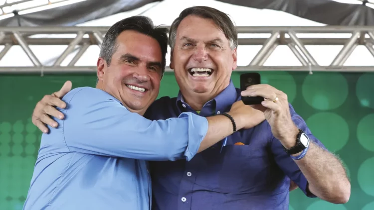 Foto: Reprodução/ O ex-ministro da Casa Civil e senador Ciro Nogueira (PP-PI) e o ex-presidente Jair Bolsonaro (PL), em foto de 2021 (Isac Nóbrega/PR) 

Leia mais em: https://veja.abril.com.br/coluna/radar/a-indireta-de-ciro-nogueira-para-bolsonaro