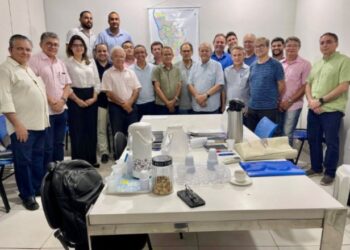 Prefeito eleito de Teresina, Sílvio Mendes em reunião com equipe de transição (Foto: Reprodução)